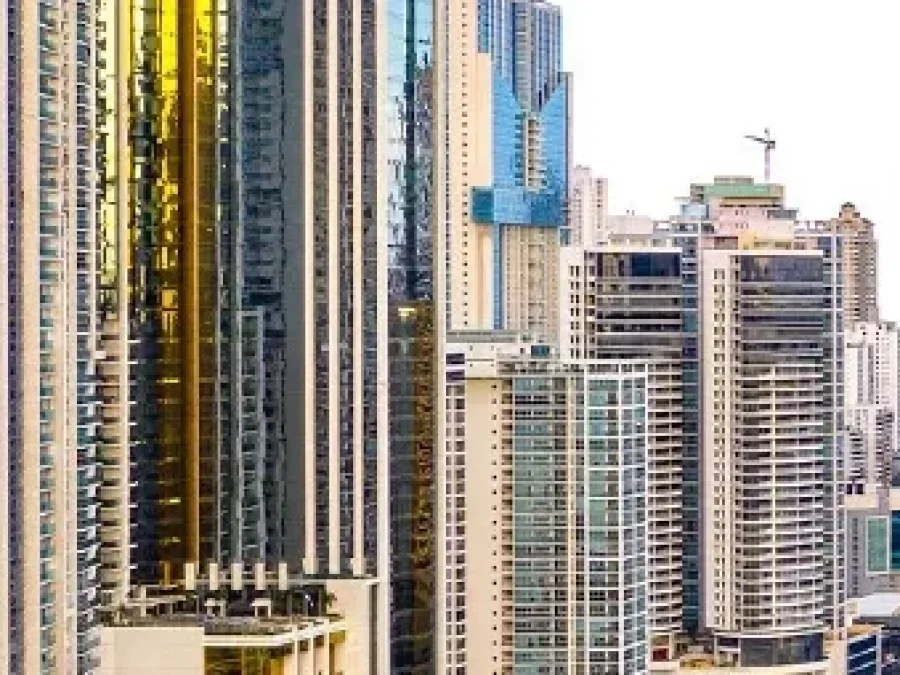 Bahamalar’da IBC şirket kuruluşu için Nassau finans merkezi görünümü