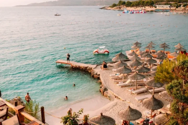 Arnavutluk'ta Turizm Nasıl Yapılır? Yatırım ve Şirket Rehberi 2026 Arnavutluk'ta Turizm Nasıl Yapılır? Yatırım ve Şirket Rehberi 2026